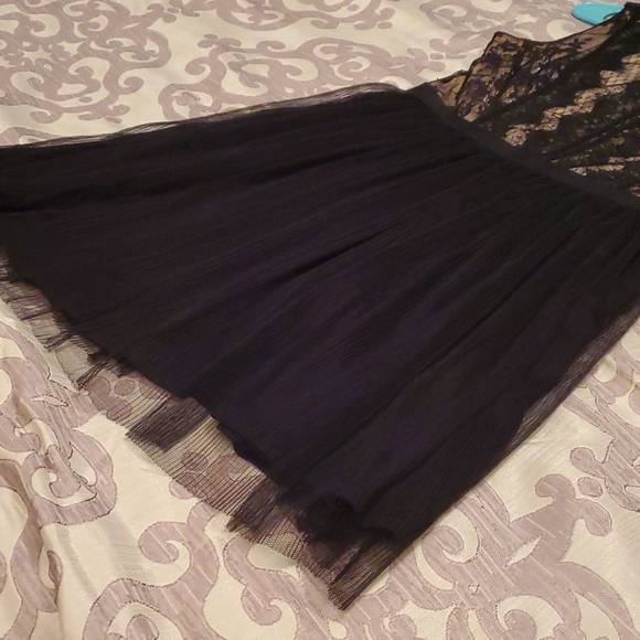 Dress - Picture 3 of 5